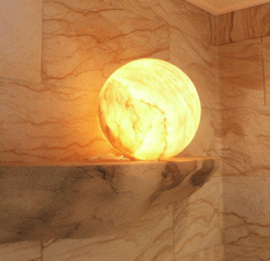 Verkleidung einer Lampe mit hinterleuchtetem Sandstein von YTTERSTONE®